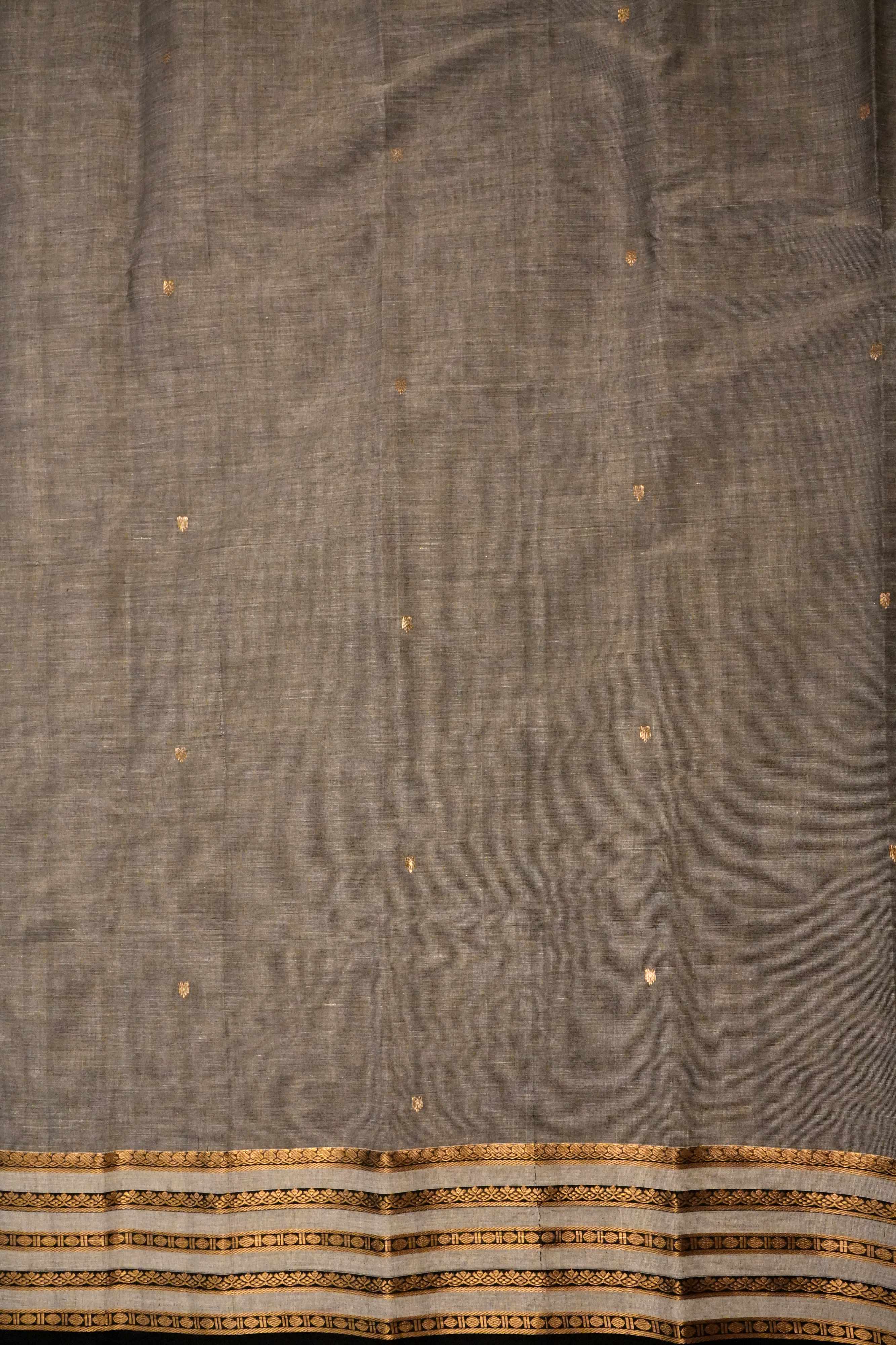 Dhumrabarna Suvarna Rekha