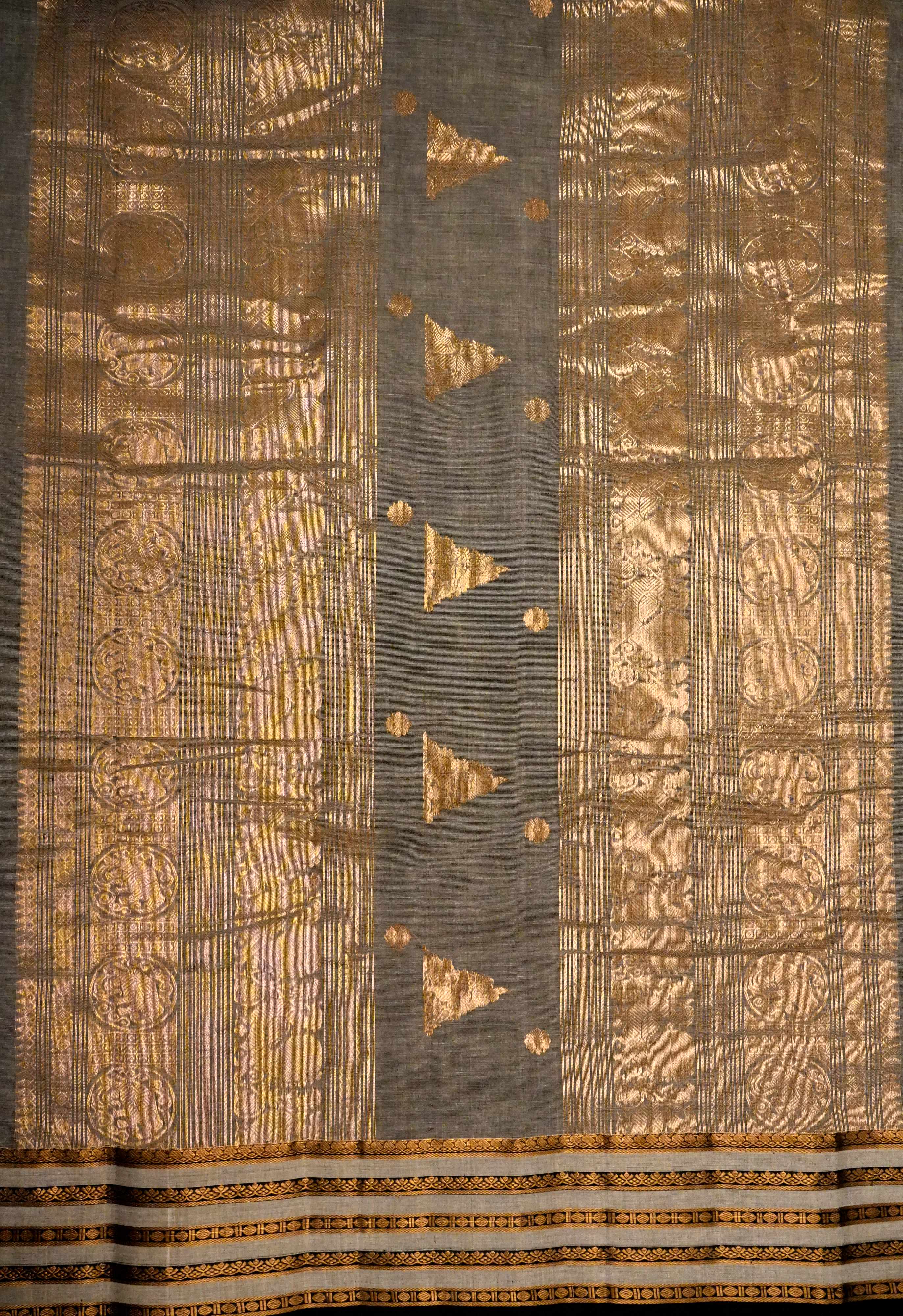 Dhumrabarna Suvarna Rekha