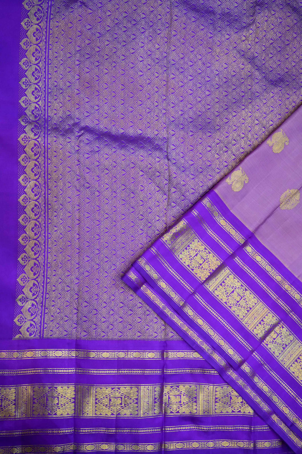 Mayura Neela Kanjivaram